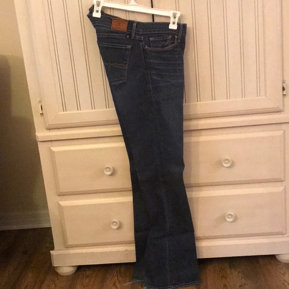 Lucky Brand Cate Boot Jeans - Picture 5 of 6